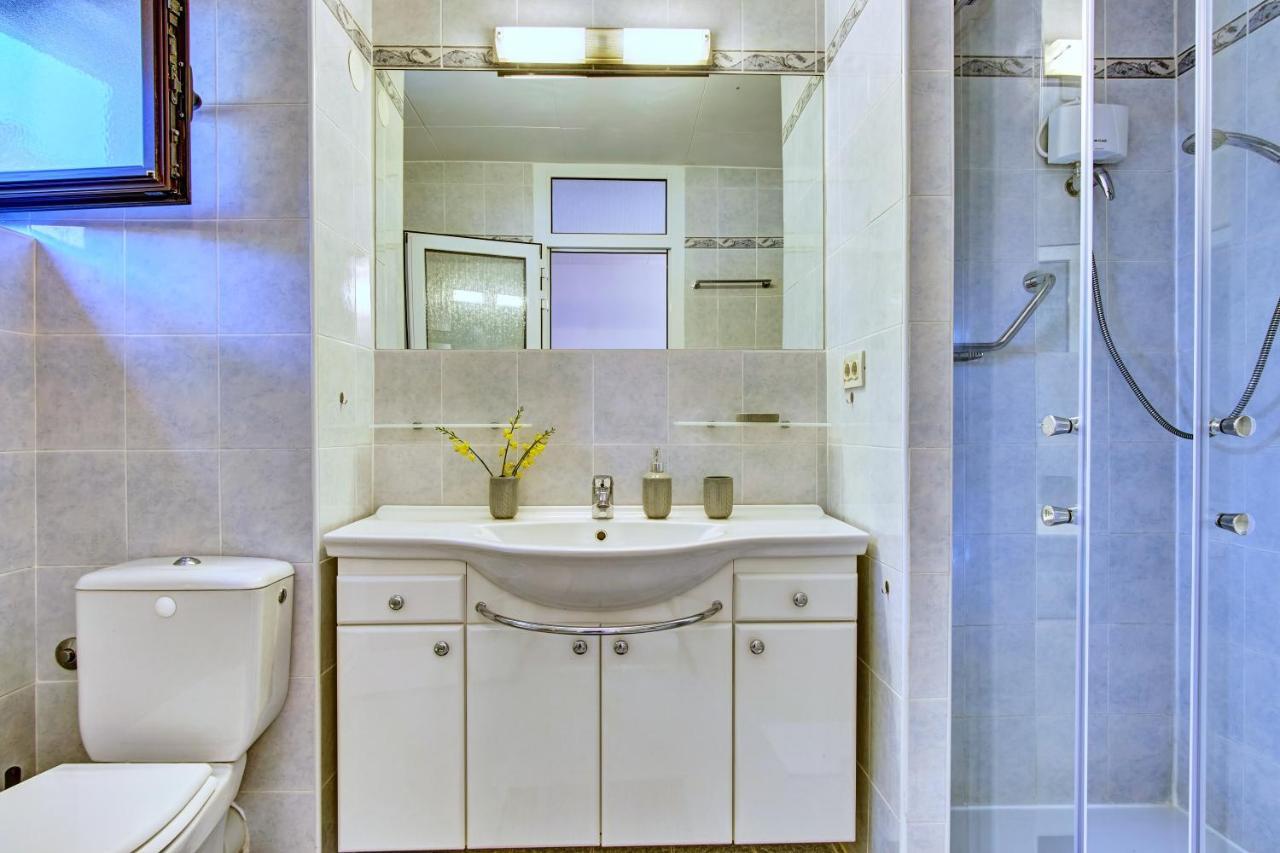 Apartment Mateo Miholascica Екстер'єр фото